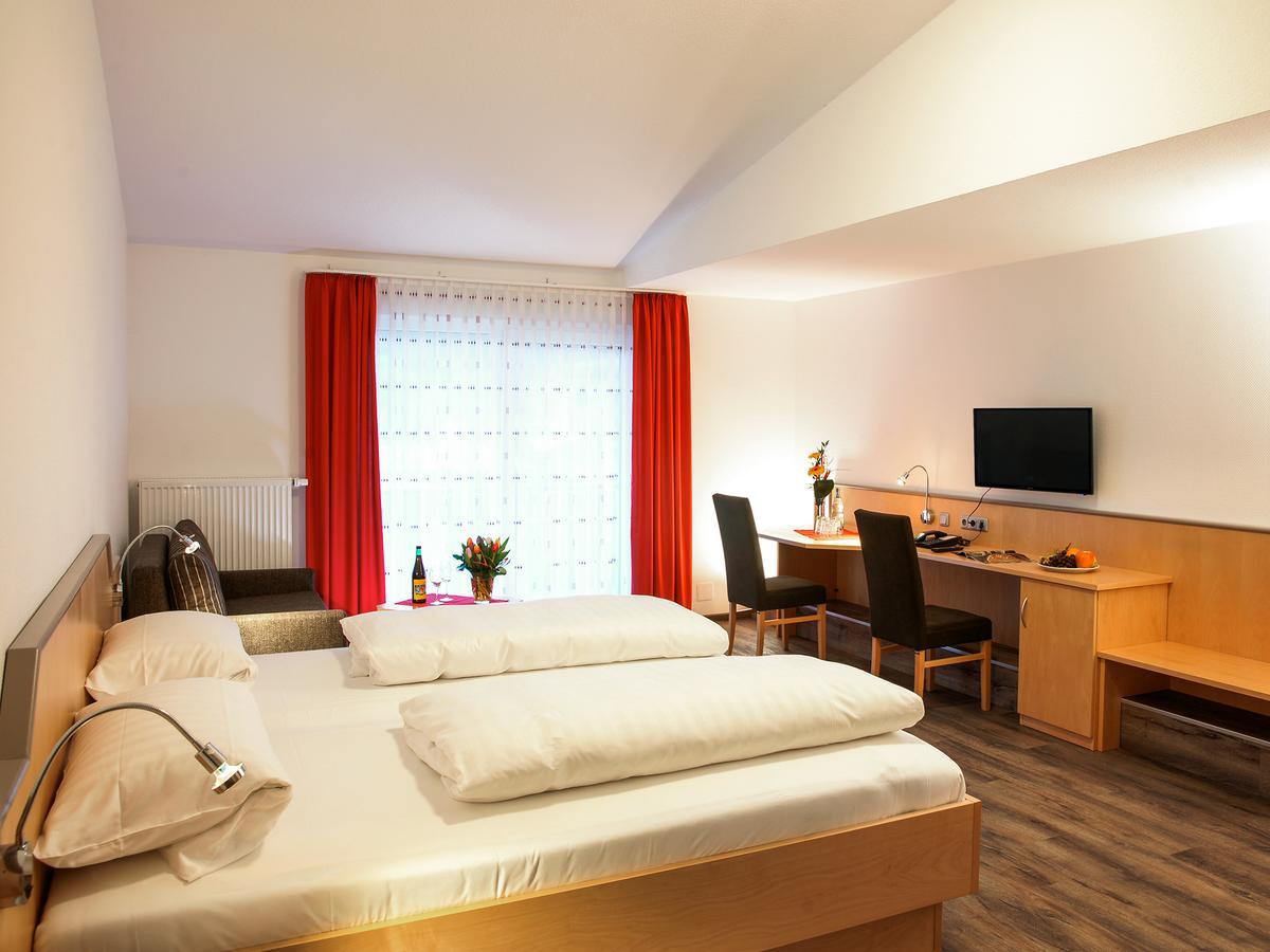 Hotel Gasthof Zum Biber Motten Luaran gambar